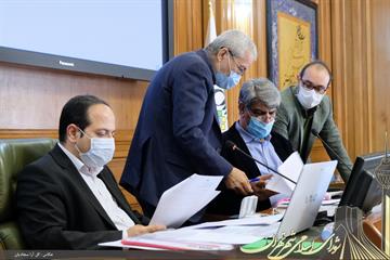 اعضای شورای شهر تهران پس از استماع گزارش حسابرسی سازمان املاک خواستار شدند: برخورد قضایی با متخلفان در پرونده املاک واگذار شده شهرداری تهران